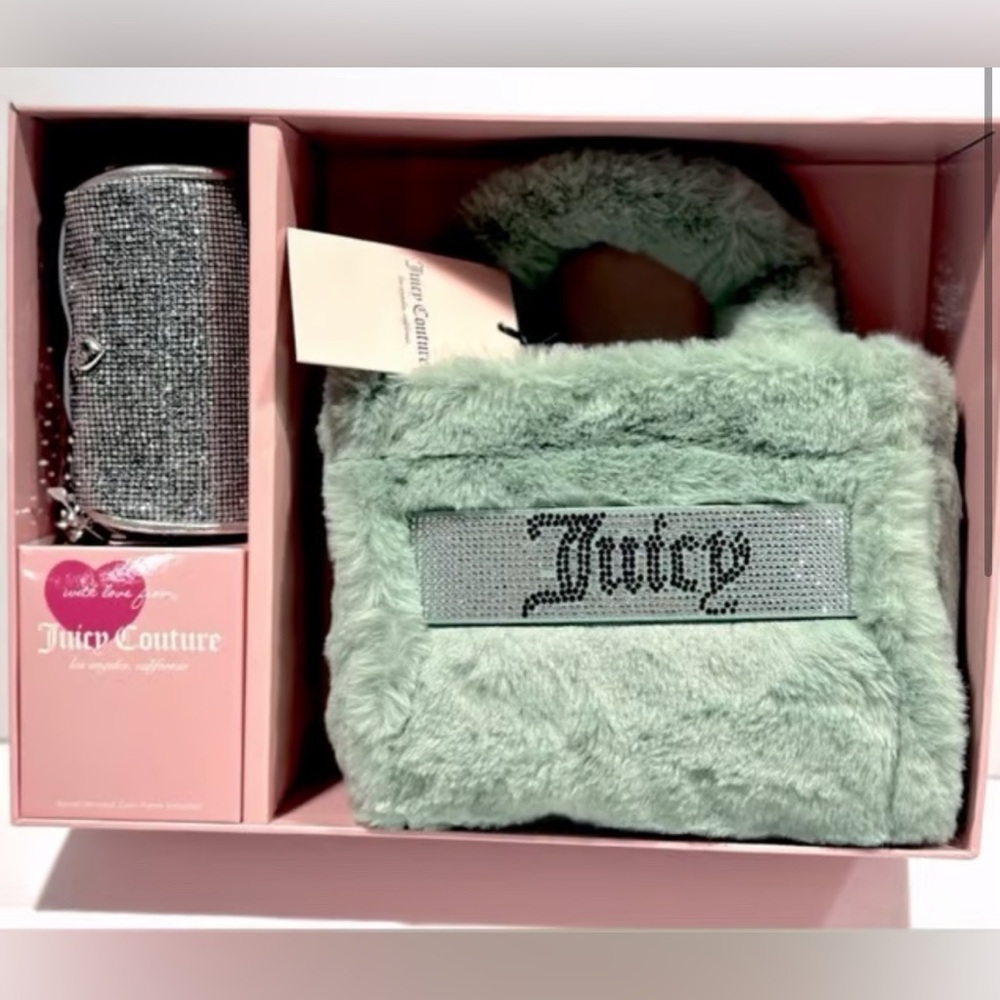 Juicy Couture cool Blue-green Fur Bag and wristlet